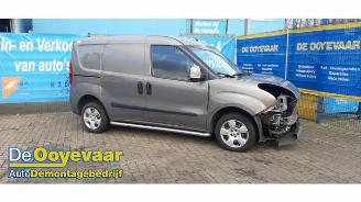 Vrakbiler auto Opel Combo Combo, Van, 2012 / 2018 1.6 CDTI 16V ecoFlex 2016/6