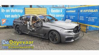 Vrakbiler auto BMW M5 5 serie (G30), Sedan, 2016 M550i xDrive 4.4 V8 32V TwinPower Turbo 2017/3