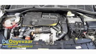 Citroën C4 cactus C4 Cactus (0B/0P), Hatchback 5-drs, 2014 1.6 Blue Hdi 100 picture 3