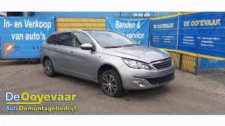 Vrakbiler auto Peugeot 308 308 SW (L4/L9/LC/LJ/LR), Combi 5-drs, 2014 / 2021 1.2 12V e-THP PureTech 130 2015/3