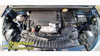 Opel Crossland Crossland (X), SUV, 2017 1.2 Turbo 12V picture 3