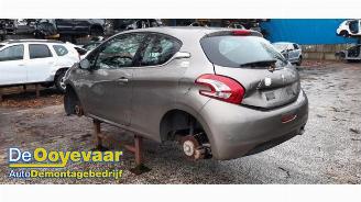 Salvage car Peugeot 208 208 I (CA/CC/CK/CL), Hatchback, 2012 / 2019 1.6 Vti 16V 2012/6