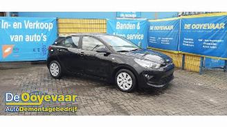 Kia Rio Rio IV (YB), Hatchback, 2017 1.0i T-GDi 100 12V picture 1