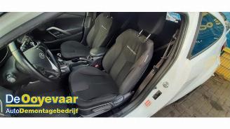 Hyundai Veloster Veloster, Coupe, 2011 / 2017 1.6 GDI 16V picture 8