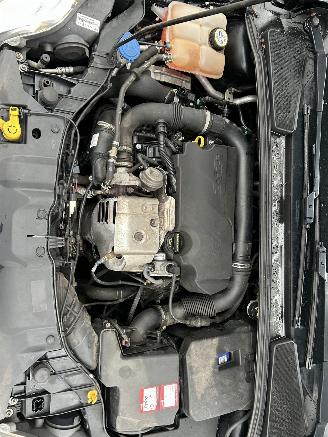 Ford Focus 1.0 EcoBoost Titanium picture 26