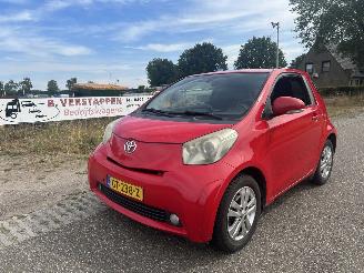 damaged passenger cars Toyota iQ 1.0 VVTi Comfort LPG G3 MOTORSCHADE ! 2009/5