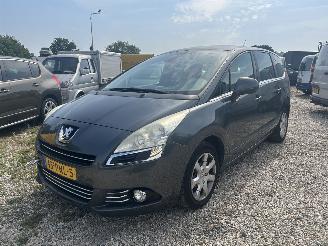 Peugeot 5008 1.6 HDiF Blue Lease 7p picture 1