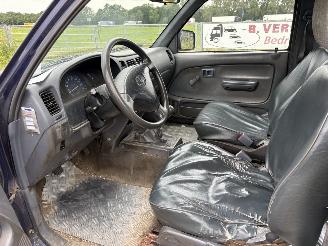 Toyota Hilux 2.5 D4-D 90 EXTRA open laadbak / pick-up 113.641 km N.A.P. picture 5