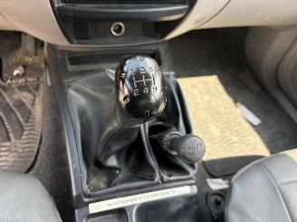 Mitsubishi L-200 4x4 2.5 DI-D Club Cab Invite 4X4 MOTORSCHADE !!!! picture 9