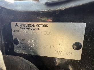Mitsubishi L-200 4x4 2.5 DI-D Club Cab Invite 4X4 MOTORSCHADE !!!! picture 22