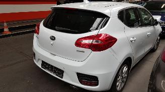 Kia Cee d Cee\'d Sportswagon 1.4 CVVT picture 4