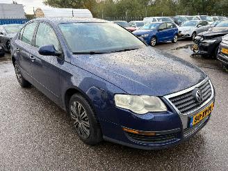Volkswagen Passat 1.6 FSI AUTOMAAT Trendline picture 6