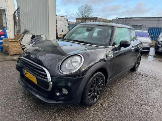 Avarii autoturisme Mini One Mini 1.2 One bj 15 134790 km 2015/4