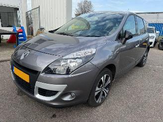 krockskadad bil auto Renault Scenic 1.4 TCe Bose 2011/12