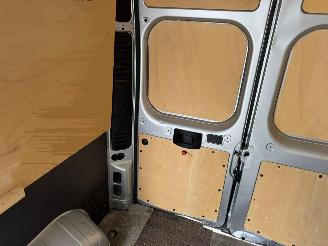 Peugeot Boxer 330 2.2 BlueHDi 140 L2H2 Premium picture 17