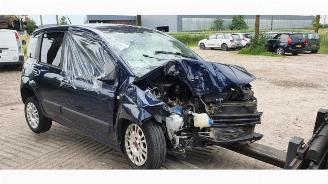 Uttjänta bilar auto Fiat Panda Panda/Pandina (312), Hatchback, 2012 0.9 TwinAir 65 2013/11