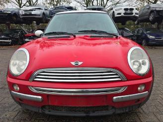 Vrakbiler auto Mini Mini Mini One/Cooper (R50), Hatchback, 2001 / 2007 1.6 16V Cooper 2003/2