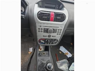 Opel Corsa Corsa C (F08/68), Hatchback, 2000 / 2009 1.2 16V Twin Port picture 11