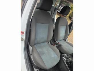 Ford Fiesta Fiesta 5 (JD/JH), Hatchback, 2001 / 2009 1.4 16V picture 16