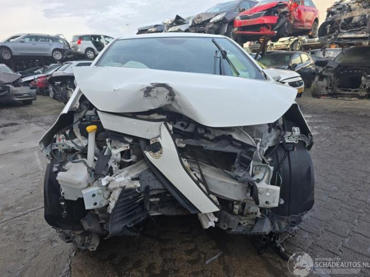 Toyota Yaris Yaris III (P13), Hatchback, 2010 / 2020 1.5 16V Hybrid