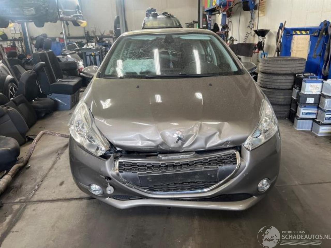 Peugeot 208 208 I (CA/CC/CK/CL), Hatchback, 2012 / 2019 1.6 Vti 16V