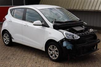 Hyundai I-10 i10 (B5), Hatchback, 2013 / 2019 1.0 12V picture 2