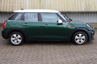 Mini Cooper Mini (F55), Hatchback 5-drs, 2013 1.5 12V Cooper picture 2