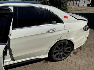 Mercedes E-klasse E-Klasse AMG (W212), Sedan, 2009 / 2016 5.5 E-63 S AMG V8 32V 4-Matic picture 15