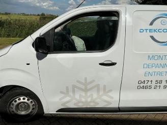 Peugeot Expert Expert (VA/VB/VE/VF/VY), Van, 2016 2.0 Blue HDi 145 16V picture 16