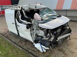 Dezmembrări autoturisme Peugeot Expert Expert (V1/VA/VB/VE/VF/VT/VY), Van, 2016 1.5 BlueHDi 100 2019/8