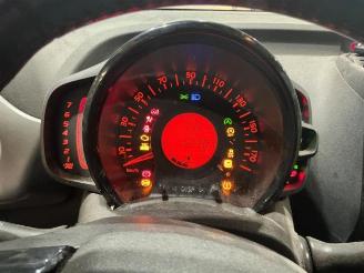 Peugeot 108 108, Hatchback, 2014 1.0 12V picture 9