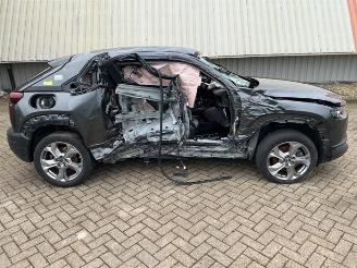 Auto da rottamare Mazda MX-30 MX-30, SUV, 2020 e-SkyActiv 145 2021/5