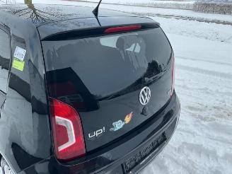 Volkswagen Up! Up! (121), Hatchback, 2011 1.0 12V 75 picture 17