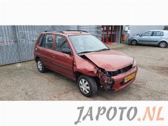 Mazda Demio Demio (DW), MPV, 1996 / 2003 1.3 16V picture 6