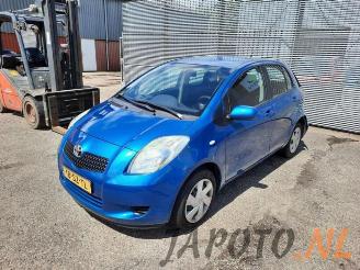 disassembly passenger cars Toyota Yaris Yaris II (P9), Hatchback, 2005 / 2014 1.3 16V VVT-i 2006/6