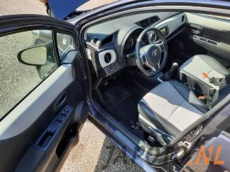 Toyota Yaris Yaris III (P13), Hatchback, 2010 / 2020 1.33 16V Dual VVT-I picture 11