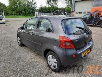 Toyota Yaris Yaris II (P9), Hatchback, 2005 / 2014 1.0 12V VVT-i picture 3