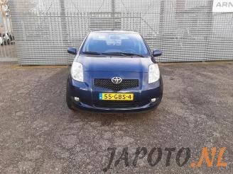 Toyota Yaris Yaris II (P9), Hatchback, 2005 / 2014 1.3 16V VVT-i picture 8