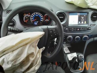 Hyundai I-10 i10 (B5), Hatchback, 2013 / 2019 1.0 12V picture 9