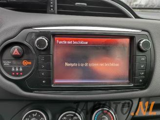 Toyota Yaris Yaris III (P13), Hatchback, 2010 / 2020 1.0 12V VVT-i picture 17