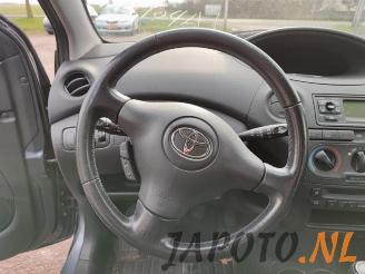 Toyota Yaris Yaris (P1), Hatchback, 1999 / 2005 1.3 16V VVT-i picture 17