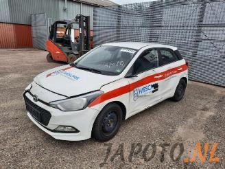 Autoverwertung Hyundai I-20 i20 (GBB), Hatchback, 2014 / 2020 1.2i 16V 2015/7