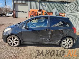 Toyota Yaris Yaris II (P9), Hatchback, 2005 / 2014 1.8 16V VVT-i TS picture 2