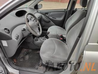 Toyota Yaris Yaris (P1), Hatchback, 1999 / 2005 1.3 16V VVT-i picture 9