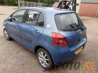 Toyota Yaris Yaris II (P9), Hatchback, 2005 / 2014 1.3 16V VVT-i picture 3