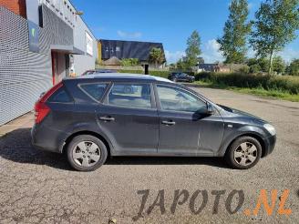Kia Cee d Cee'd Sporty Wagon (EDF), Combi, 2007 / 2012 1.6 CVVT 16V picture 6