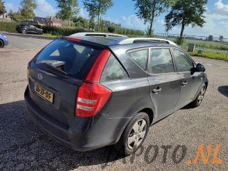 Kia Cee d Cee'd Sporty Wagon (EDF), Combi, 2007 / 2012 1.6 CVVT 16V picture 5