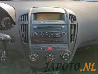 Kia Cee d Cee'd Sporty Wagon (EDF), Combi, 2007 / 2012 1.6 CVVT 16V picture 13