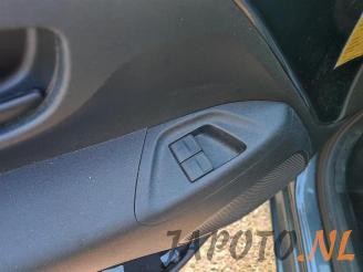 Toyota Aygo Aygo (B40), Hatchback, 2014 1.0 12V VVT-i picture 11