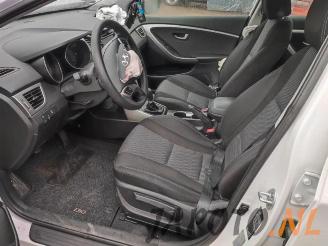 Hyundai I-30 i30 Wagon (GDHF5), Combi, 2012 1.6 CRDi Blue Drive 16V VGT picture 15